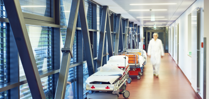 Beitragsbild zur Pressemitteilung gegen die Streichung der Leistungsgruppe Infektiologie im Entwurf zum Gesetz zur Anpassung der Krankenhausreform (KHAG)